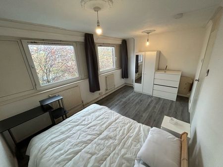 Room in a Shared Flat, Whytlaw House, E3 - Photo 3