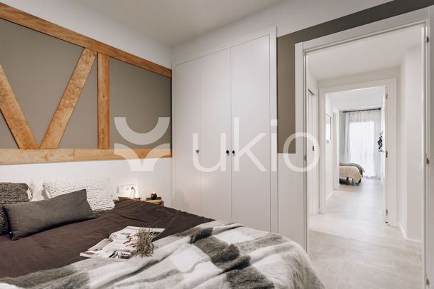 4 room luxury Flat for rent in Barcelona, Spain - Photo 1