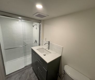 For Lease - 1590 Liveoak Drive Unit# Basement, Mississauga, Ontario - Photo 2