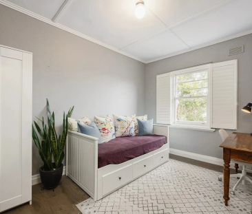 Deco Elegance, Designer Style & Sophistication - Fridge and Washing... - Photo 2