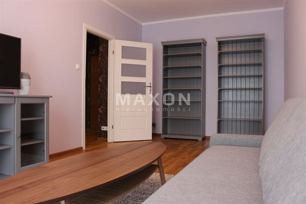 2 pokoje z balkonem, garażem i oddzielną kuchnią - Photo 1