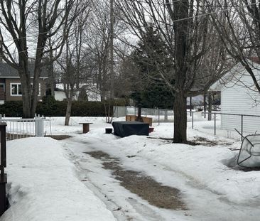 3 1/2 + Den (grande Pièce Sans Fenêtre) - Photo 3