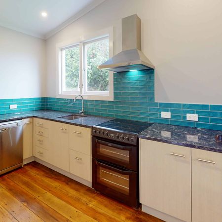 Bastia Hill - 4 Bedrooms - Photo 4