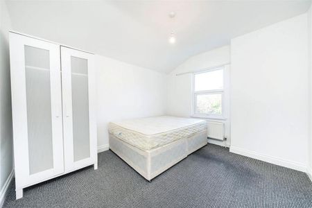 5 bedroom terraced house to rent - Photo 3