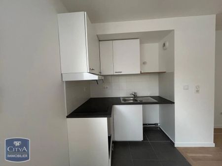 Appartement à louer 4 pièces 75.81m² - Photo 3