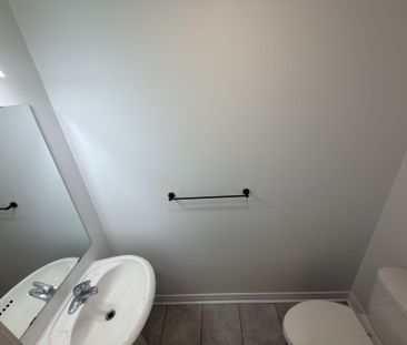 For Lease - 38 Silent Pond Crescent, Brampton, Ontario - Photo 4