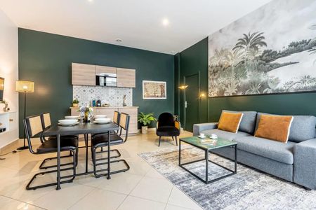 Avenue des Champs-Élysées - Photo 2