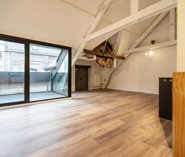 Authentiek 2-SLK duplex-appartement met terras in historisch pakhuis - Foto 2