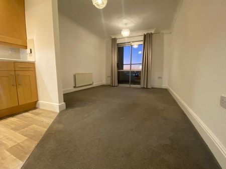 2 bedroom apartment to rent - Photo 2