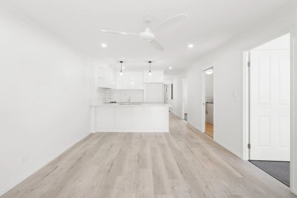 Freshly Renovated Unit in the Heart of Marcoola! - Photo 1