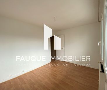 Location Appartement 3 pièces 51m² BOURG LES VALENCE 26500 - Photo 2
