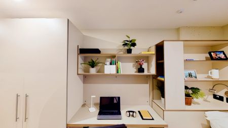 Standard Studio (Wet Room) - Photo 2