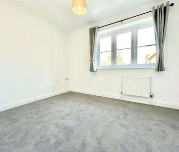 Letts Green, Woodley, Berkshire, RG5 - Photo 2