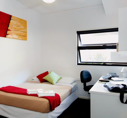 6 Bedrooms Apartment - Photo 1