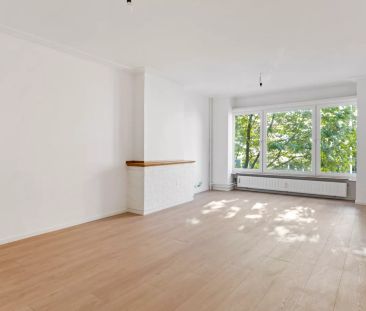 Licht en ruimte in het hart van Antwerpen – 1 slaapkamer appartement - Photo 4