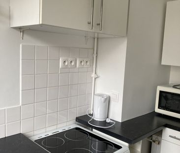 STUDIO A LOUER - PARIS 16EME ARRONDISSEMENT - 30.47 m - 1 390 € - Photo 3