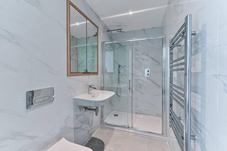 3 bedroom flat to rent - Photo 5