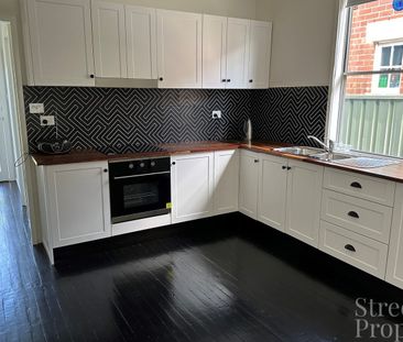 Refurbished Home With Character - Photo 4