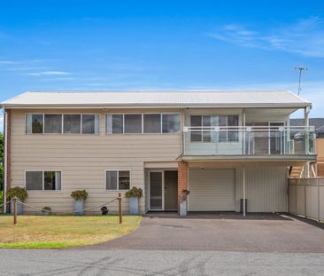 Coastal Family Living - Photo 3