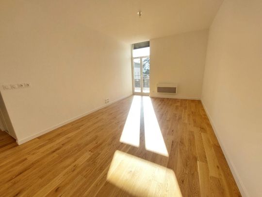 location Appartement T3 DE 61.6m² À VIENNE - Photo 1