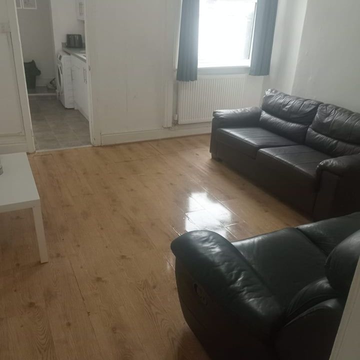 Room in a Shared House, Penn Street, M40 - Photo 1