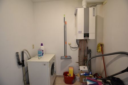 Instapklaar gelijkvloers appartement met zonnig terras en carport te huur - Foto 4