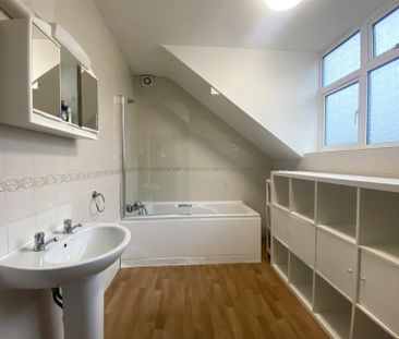 Holmes Grove, Henleaze, Bristol, BS9 4EE - Photo 6