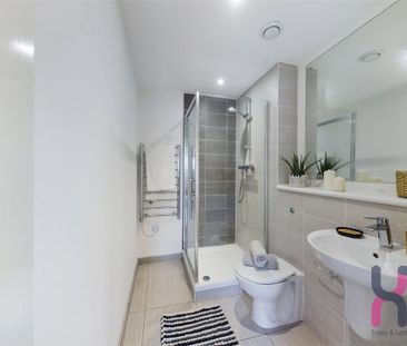 2 bedroom flat to rent - Photo 4