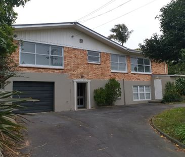 Solid Brick Family Home - Photo 6