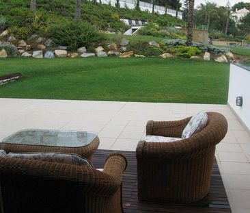 2 Bedroom Apartment with swimming pool, Cascais - Photo 1