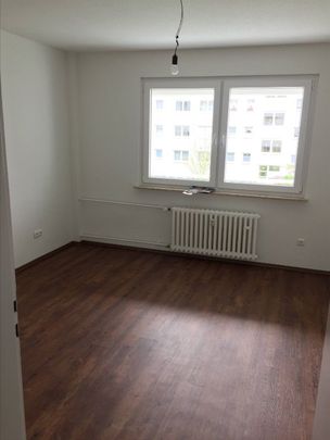 Familienfreundliche Wohnung mit Balkon in Essen-Fulerum zu vermieten! - Photo 1