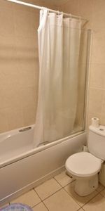 6 Bed - Fairfield Road, Jesmond - Photo 3