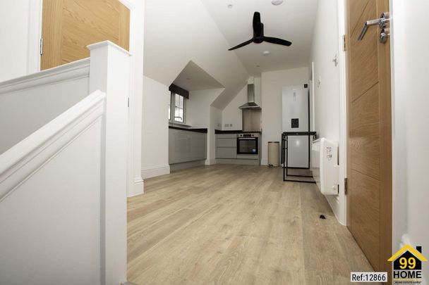 2 bed Flat in Hendon Lane , London, N3 3PS - Photo 1