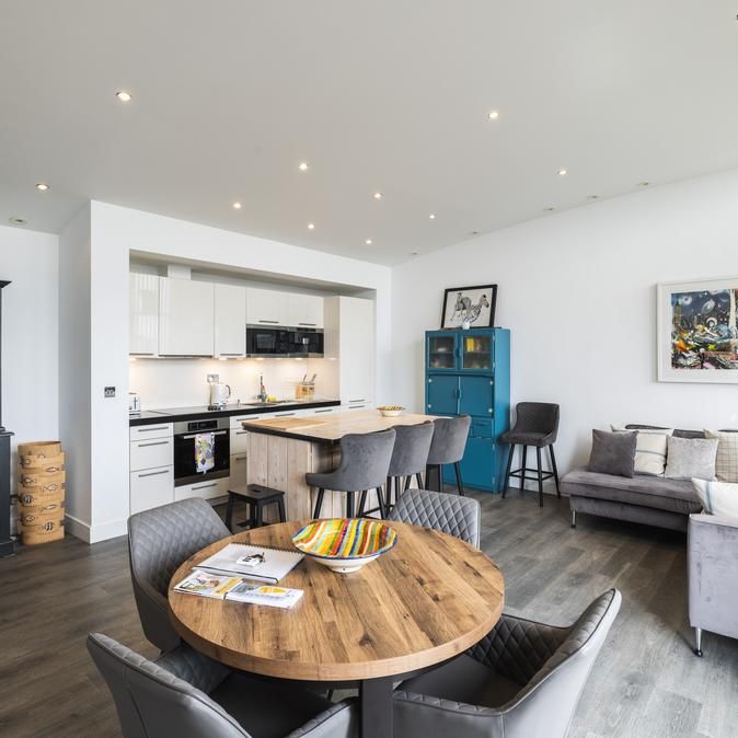 2 bedroom penthouse to rent - Photo 1