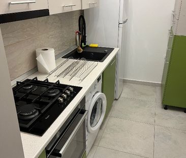 Inchiriez apartament 2 camere zona Butoaie - Photo 3
