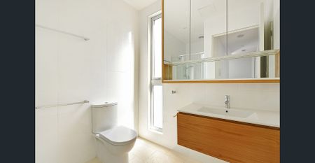 Compact modern townhouse - Great location! - Photo 2