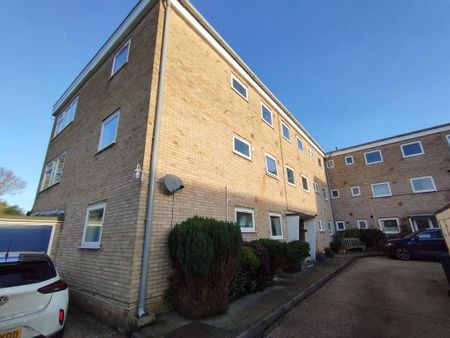 3 bedroom flat to rent - Photo 5