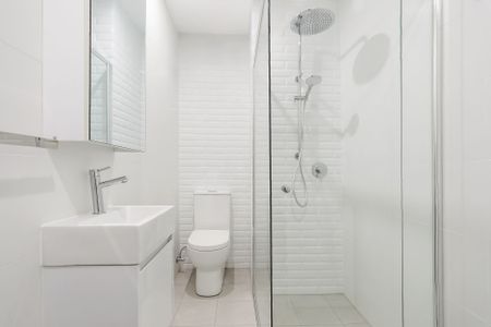 FULLY FURNISHED - Photo 5