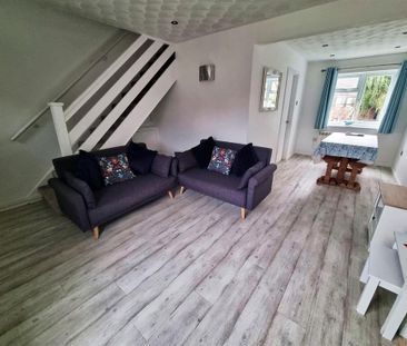 2 bedroom terraced house to rent - Photo 2