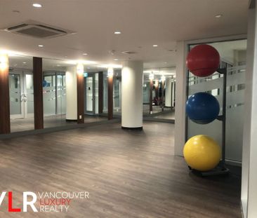 Condo in Burnaby, BC - Photo 4