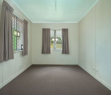 2/276A James St Harristown - Photo 2