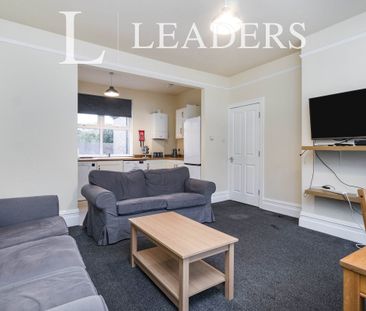 1 bedroom room to rent High Street, Reigate, RH2 - Photo 3