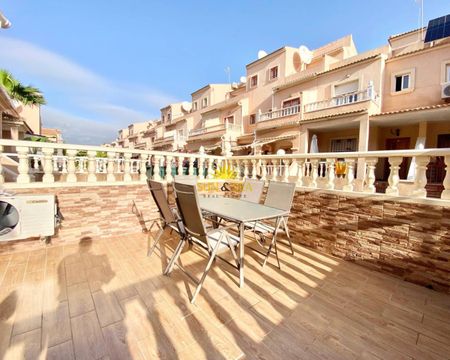 VILLA RENTAL WITH 3 BEDROOMS AND 3 BATHROOMS - PLAYA FLAMENCA - Photo 3