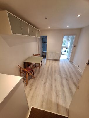 Studio Flat, Cranston Road, SE23 - Photo 1