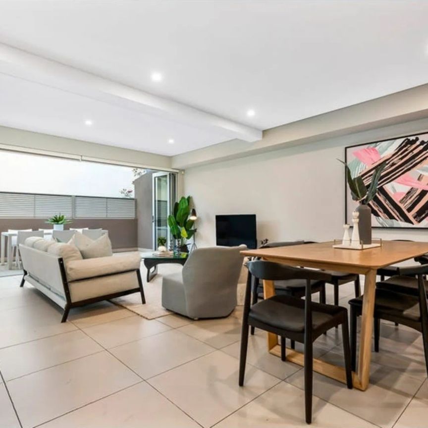 Contemporary Comfort in a Quiet South Yarra Pocket! - Photo 1