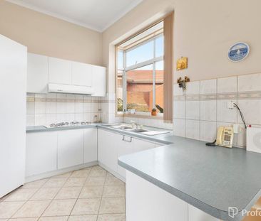 Neat Family Home in a Convenient Meadow Heights Location - Photo 4