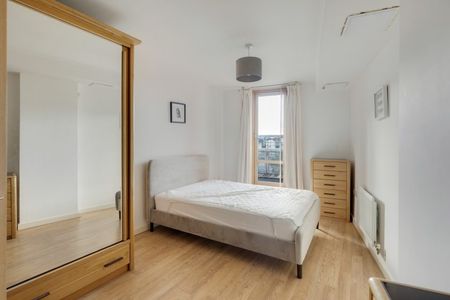 1 Bed Flat - Photo 3