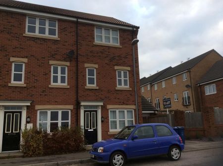 3 bedroom end of terrace house to rent - Photo 5