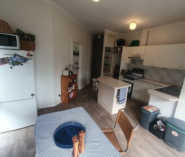 Flemington - Photo 4