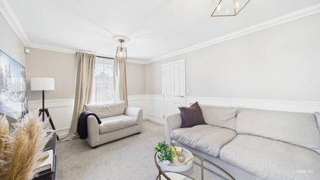 3 bedroom detached house to rent - Photo 3